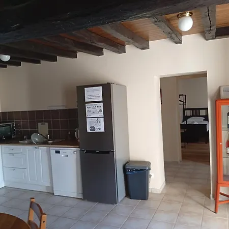 Dans Un De Chateau De L'estang *