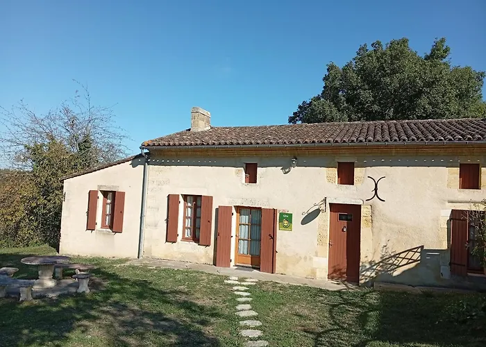 Quarto em Acomodações Particulares Dans Un De Château De L'estang *