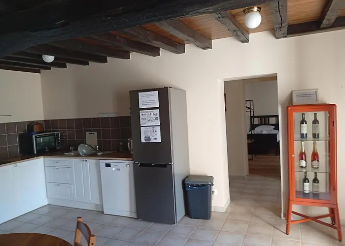 Dans Un De Château De L'estang *