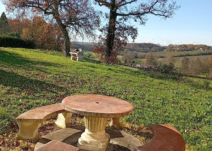 Dans Un De Château De L'estang